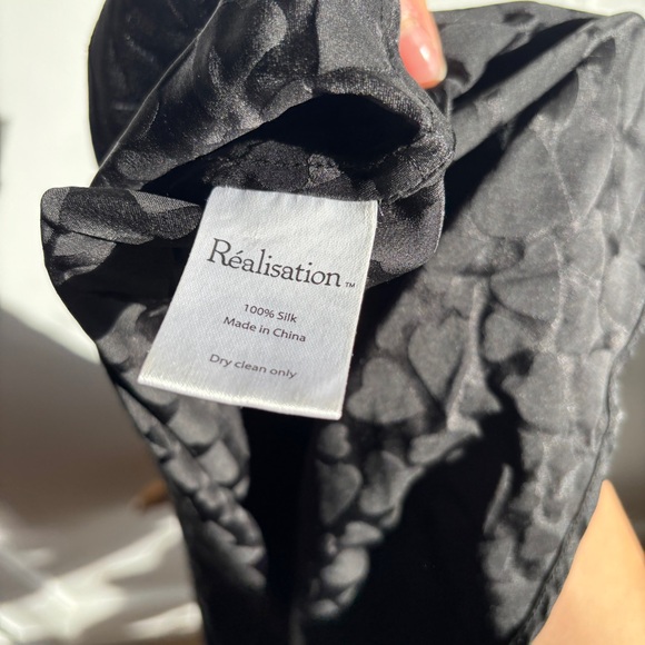 REALISATION PAR Naomi silk skirt in black Romance pattern - Picture 3 of 9